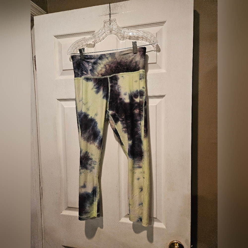 VOGO ATHLETICA YOGA PANTS